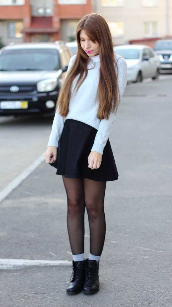 Auburn Teen Girl wearing Black Sheer Pantyhose and Black Miniskirt